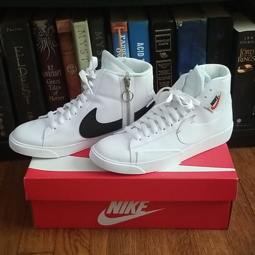 Nike Women's Blazer Mid Rebel